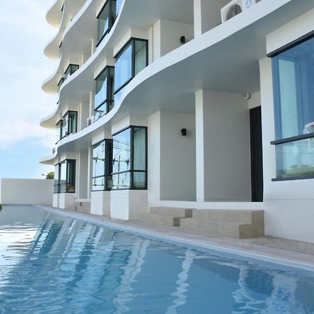 Wyndham La Vita Rawai Phuket Exterior photo