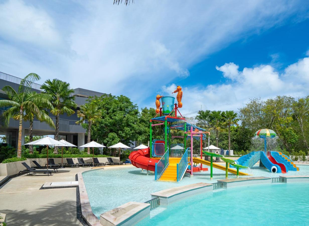 Wyndham La Vita Rawai Phuket Exterior photo