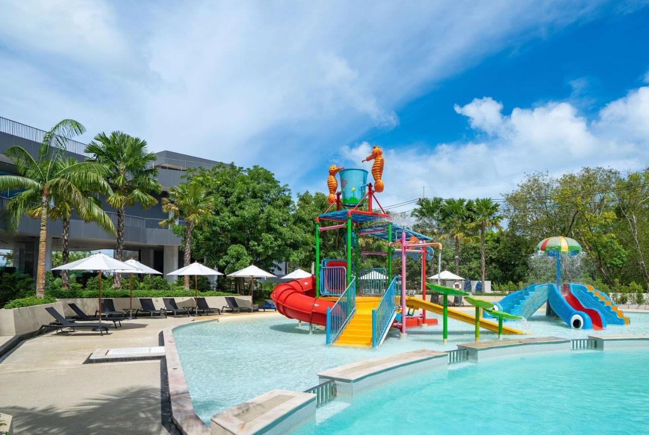 Wyndham La Vita Rawai Phuket Exterior photo