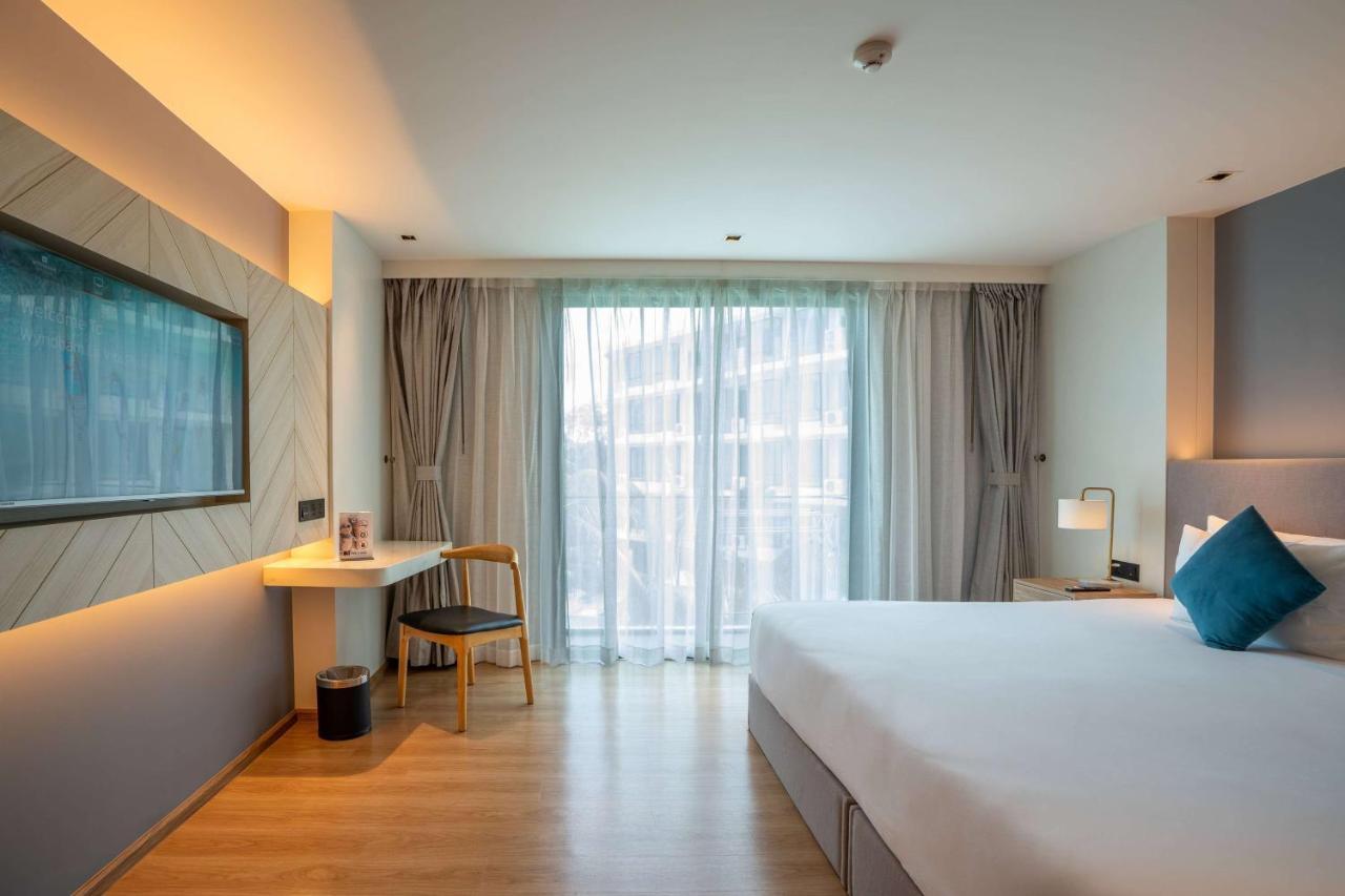 Wyndham La Vita Rawai Phuket Exterior photo