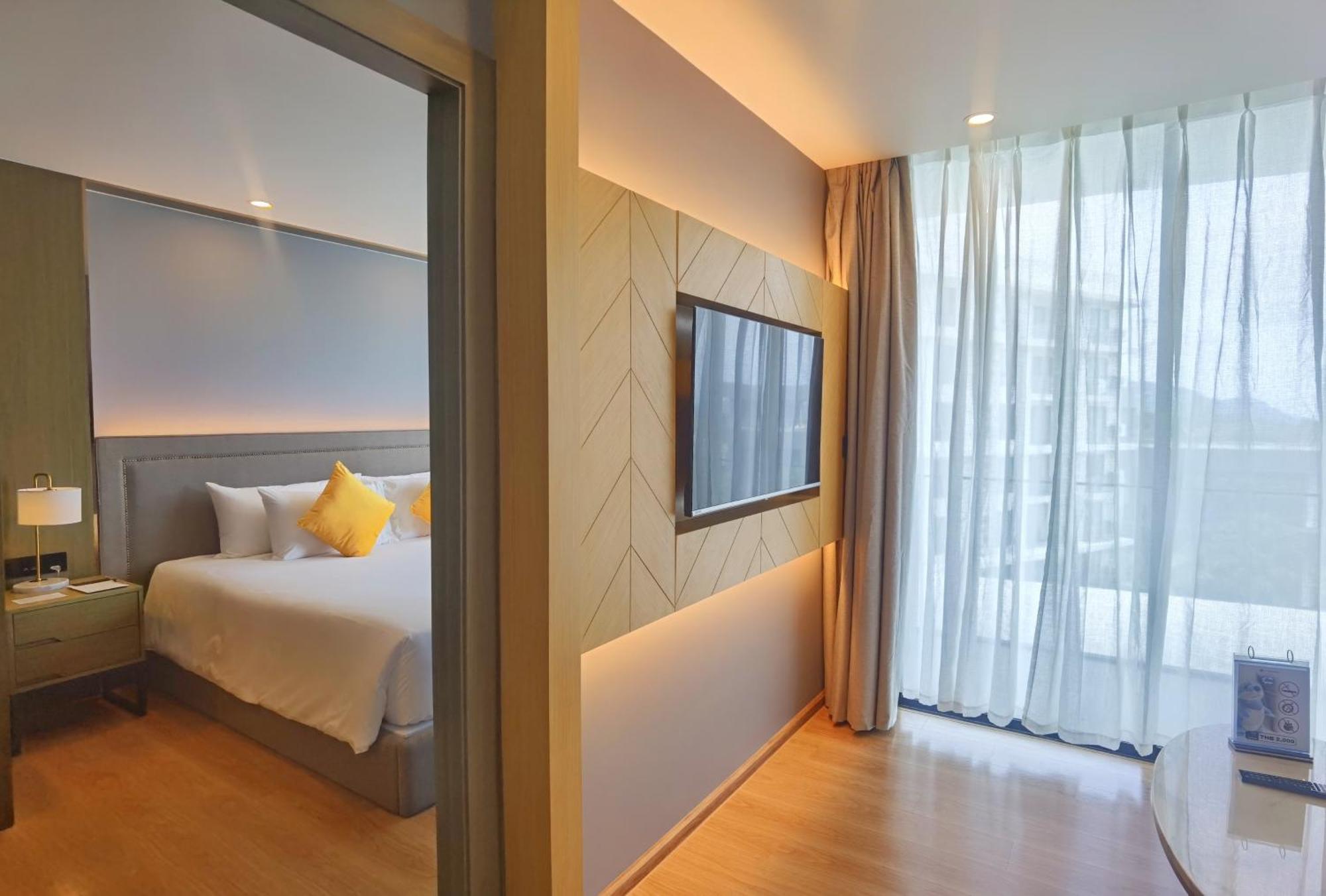 Wyndham La Vita Rawai Phuket Exterior photo