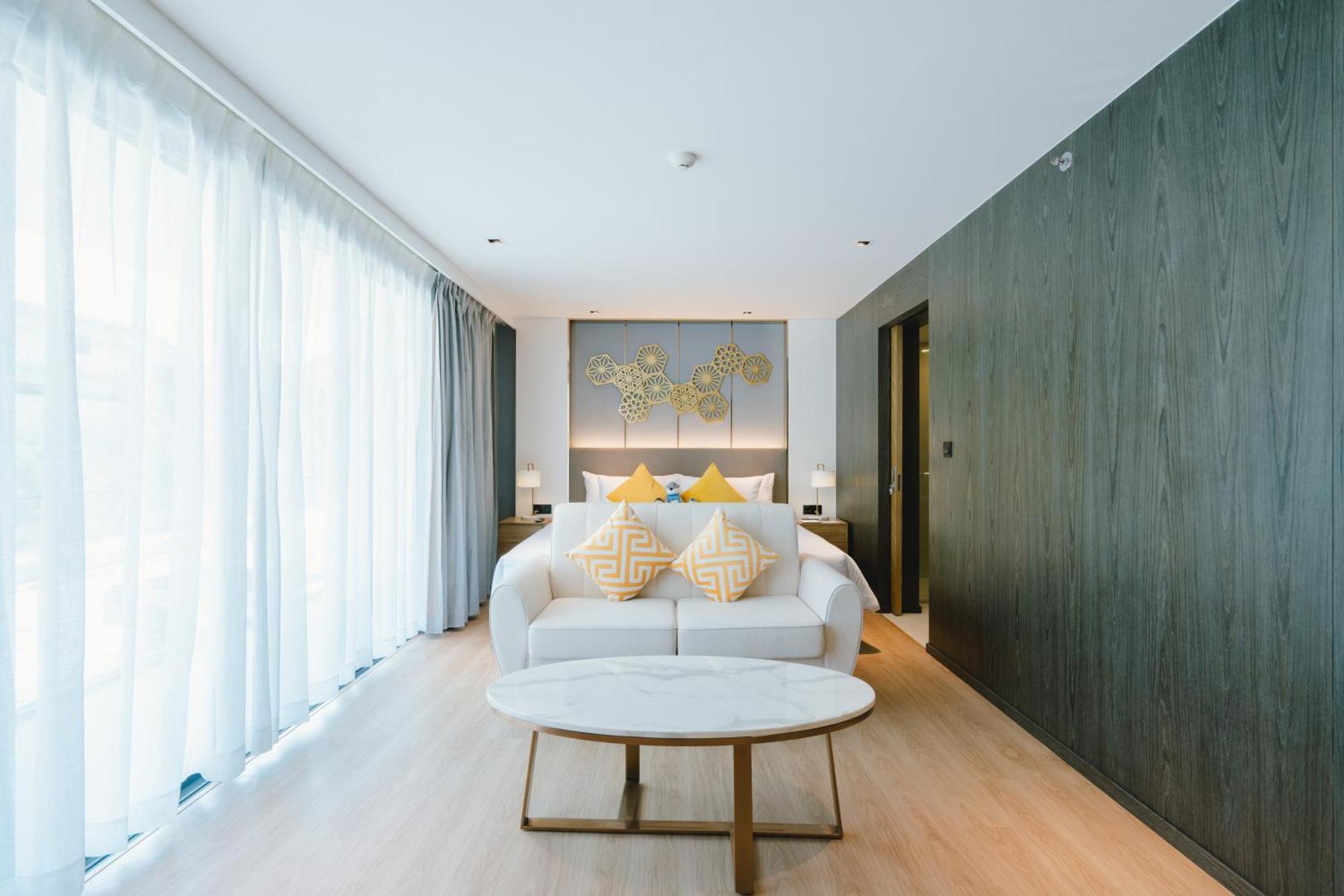 Wyndham La Vita Rawai Phuket Exterior photo