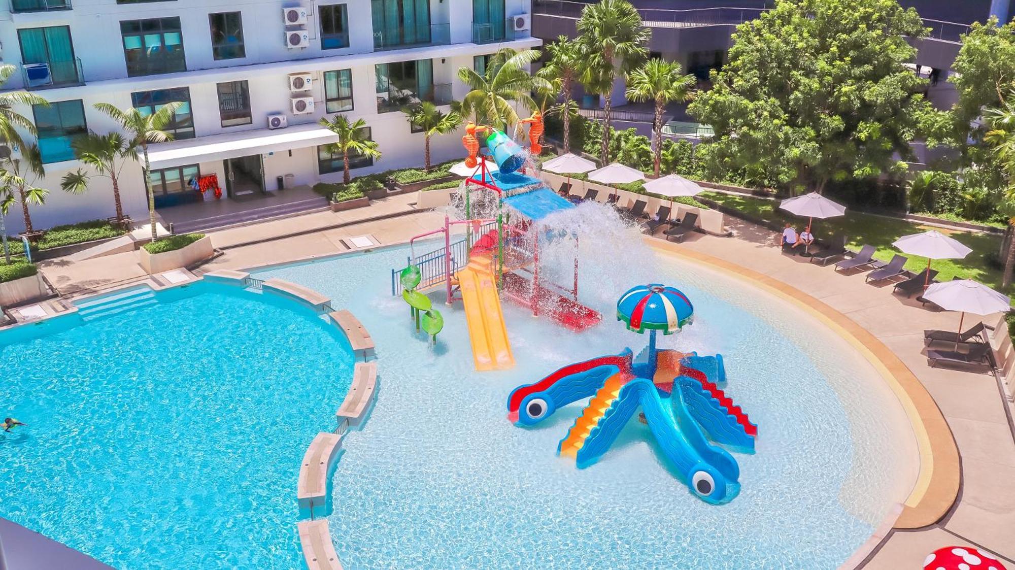 Wyndham La Vita Rawai Phuket Exterior photo
