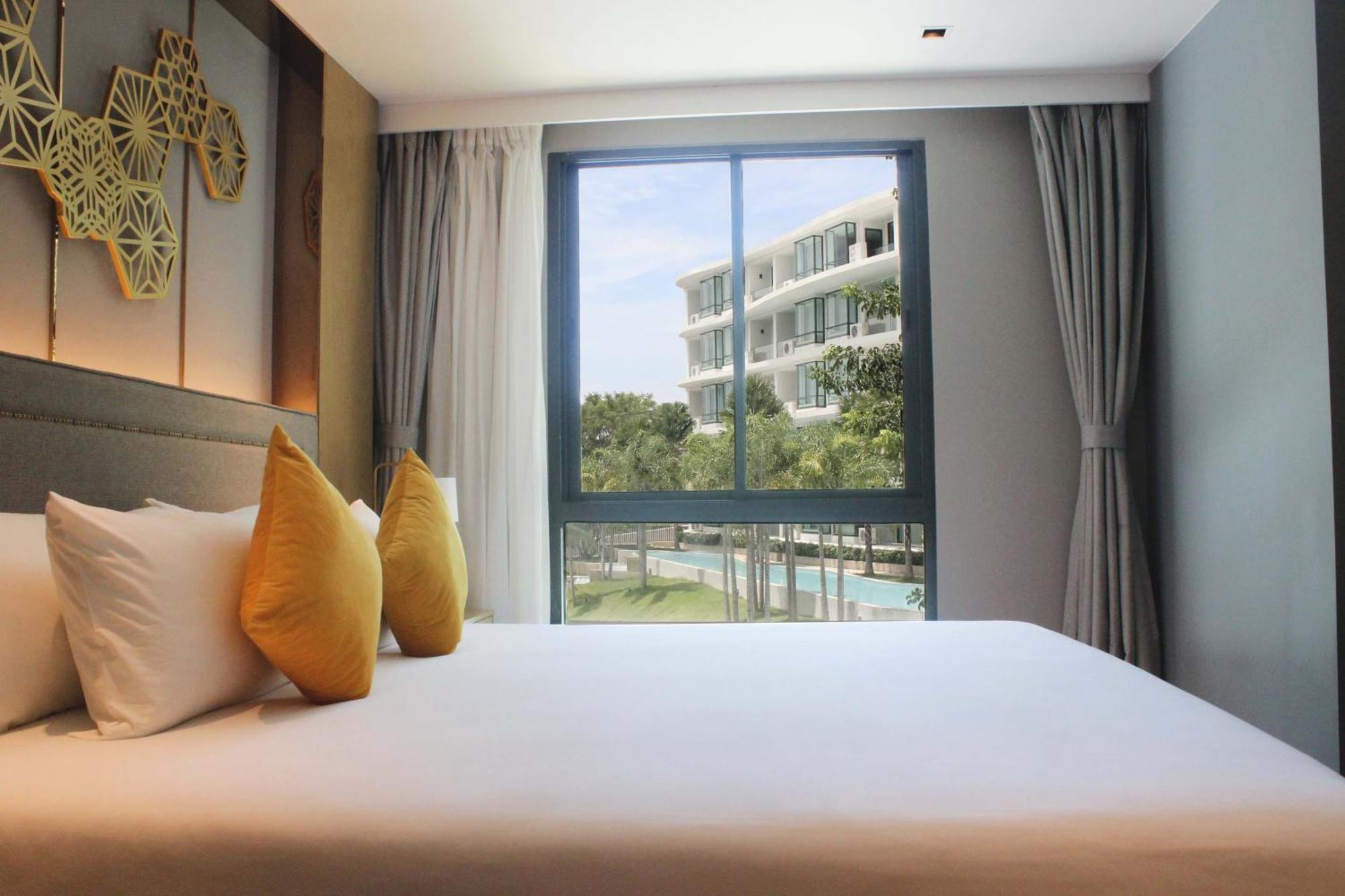 Wyndham La Vita Rawai Phuket Exterior photo